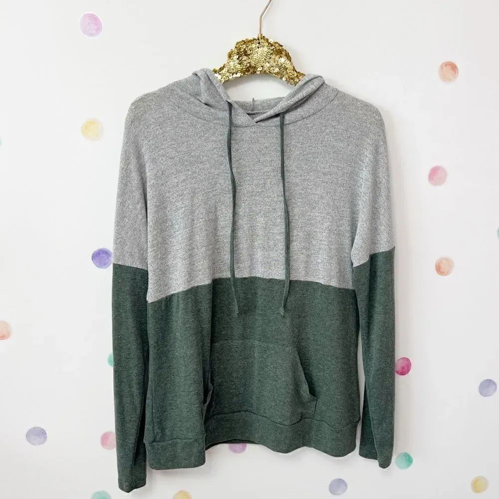 Color block soft light hoodie